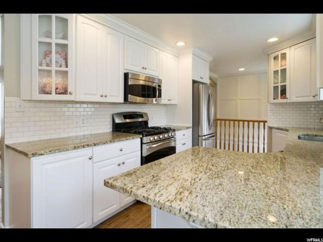 1841 Oakmont Dr, Bountiful, UT 84010 — photo 2