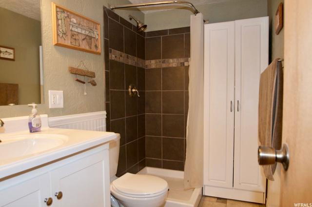 4899 S 2825 W, Roy, UT 84067 — photo 10