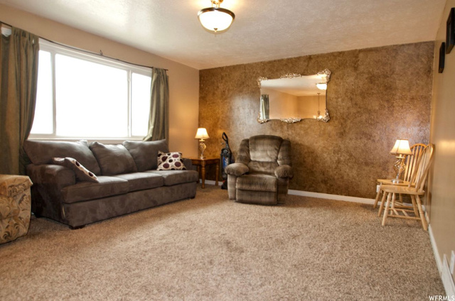 4899 S 2825 W, Roy, UT 84067 — photo 4