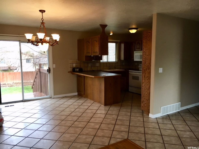 1737 N 1220 W, Clinton, UT 84015 — photo 7