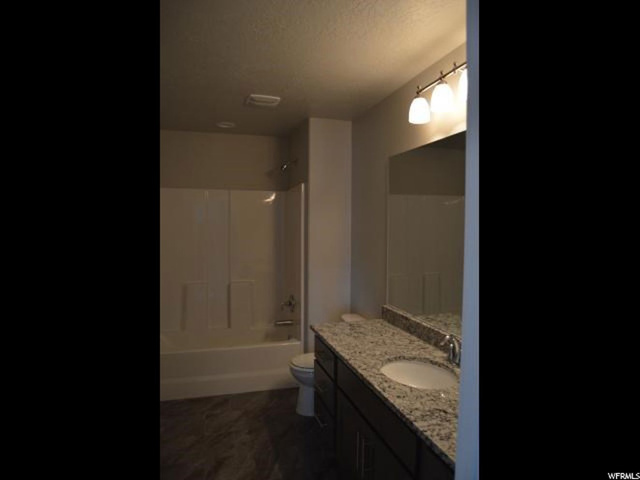 1395 N 200 E, Harrisville, UT 84404 — photo 12