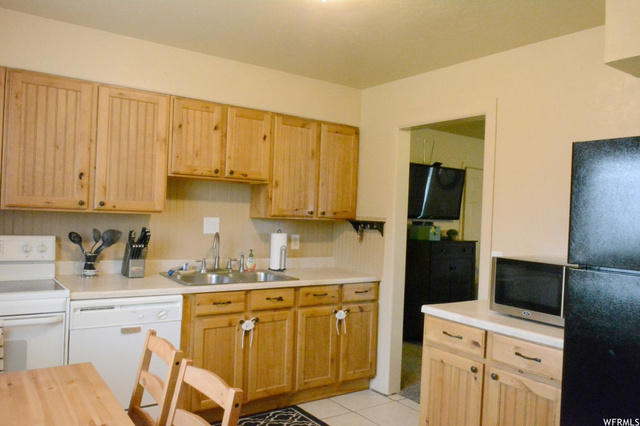 5832 S 2625 W, Roy, UT 84067 — photo 11