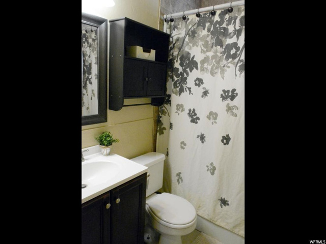 5832 S 2625 W, Roy, UT 84067 — photo 10