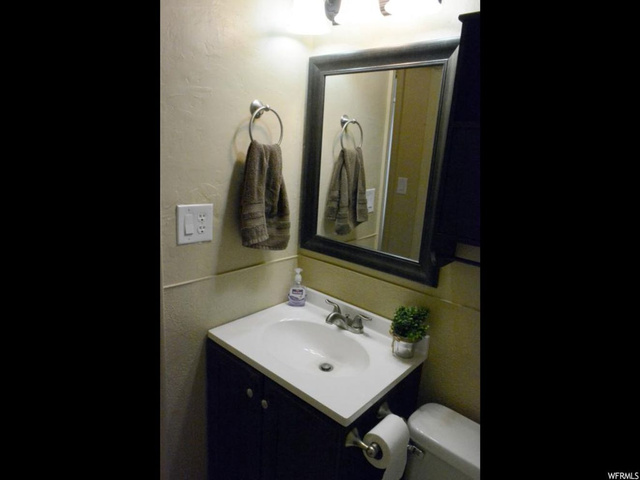 5832 S 2625 W, Roy, UT 84067 — photo 9
