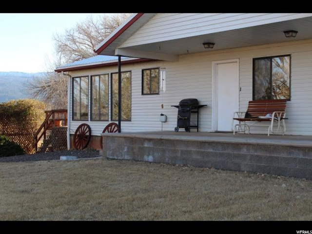 161 N 575 St E, Torrey, UT 84775 — photo 3