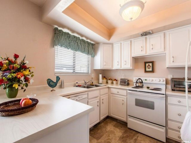 6911 S 800 E, Midvale, UT 84047 — photo 9