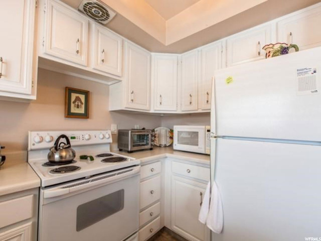 6911 S 800 E, Midvale, UT 84047 — photo 10