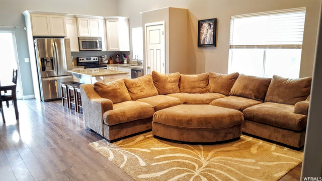 196 E 8265 S, Sandy, UT 84070 — photo 3