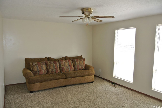 954 W 2400 N, Clinton, UT 84015 — photo 2