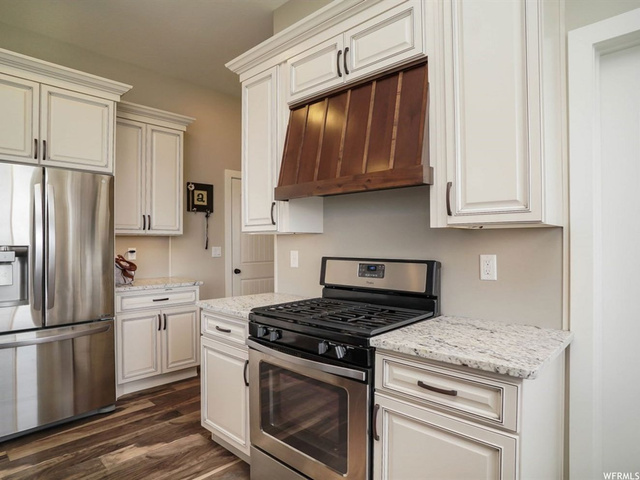 532 E 860 S, Providence, UT 84332 — photo 9