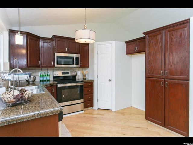 665 S Pheasant View Dr E, Layton, UT 84041 — photo 8