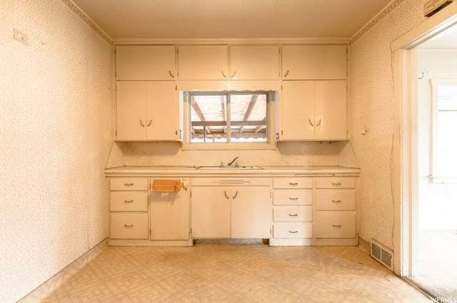 895 W Three Point Ave, Logan, UT 84321 — photo 7