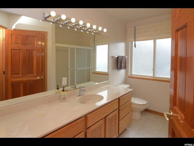485 Oakview Ln, Bountiful, UT 84010 — photo 11