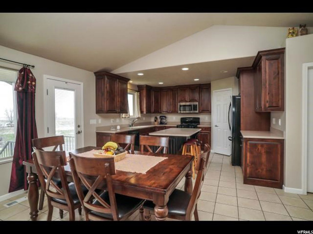 131 W 300 S, Willard, UT 84340 — photo 8