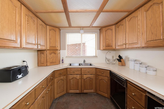 1247 N 850 E, Bountiful, UT 84010 — photo 7