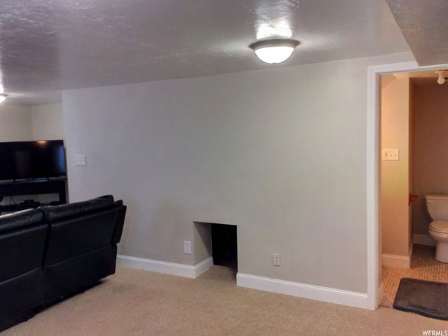 261 E 600 S, Bountiful, UT 84010 — photo 10