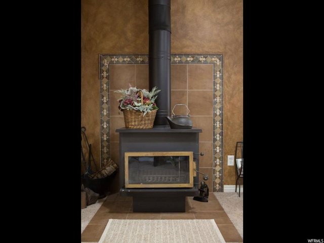 555 S Main St E, Central Valley, UT 84754 — photo 9
