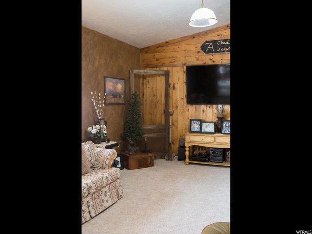555 S Main St E, Central Valley, UT 84754 — photo 8