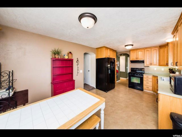 96 E Center St, Hyde Park, UT 84318 — photo 3