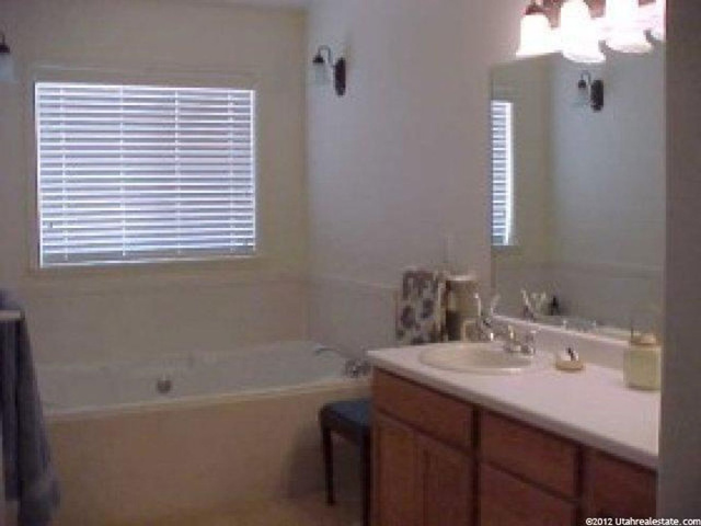 255 Bessie Ln, Providence, UT 84332 — photo 5