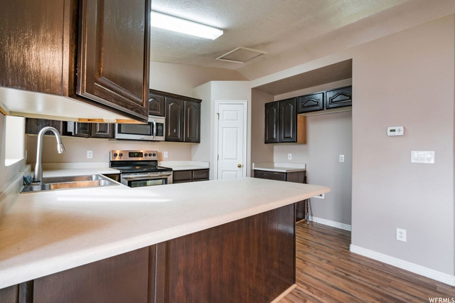 1126 E 1350 S, Clearfield, UT 84015 — photo 10