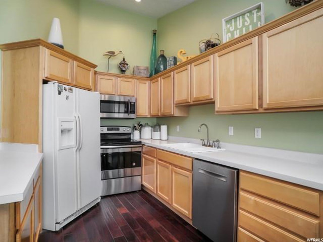 689 W 2050 N, Clinton, UT 84015 — photo 7