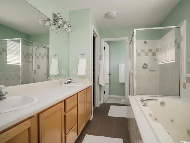 689 W 2050 N, Clinton, UT 84015 — photo 10