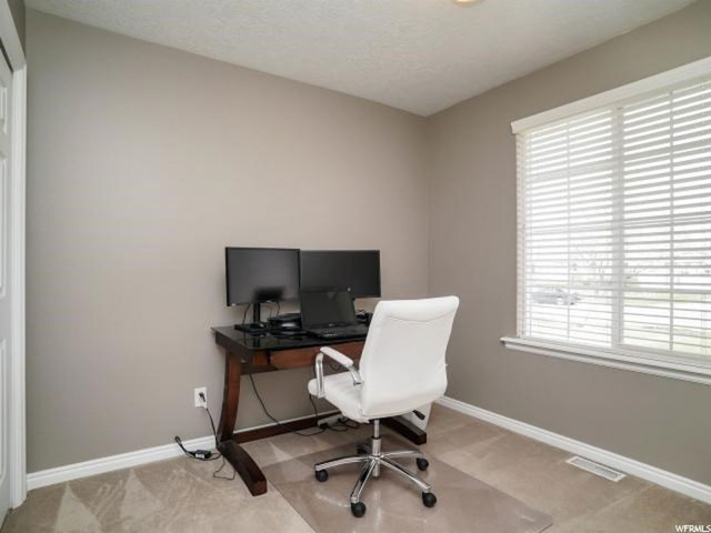 689 W 2050 N, Clinton, UT 84015 — photo 11