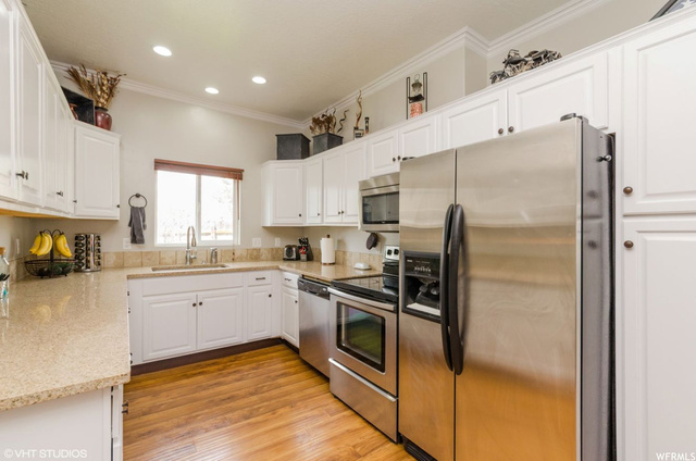 8844 S 360 E, Sandy, UT 84070 — photo 5