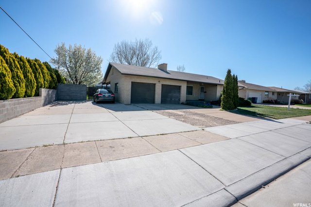 5206 S 2150 W, Roy, UT 84067 — photo 2