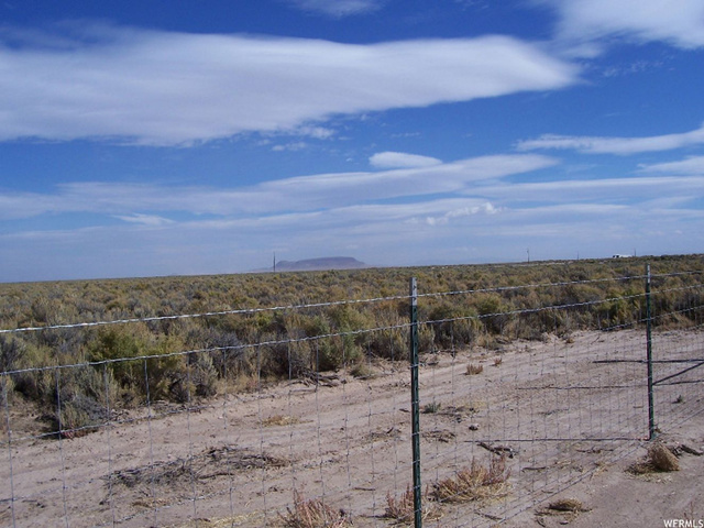 6320 N 300 E, Newcastle, UT 84756 — photo 3
