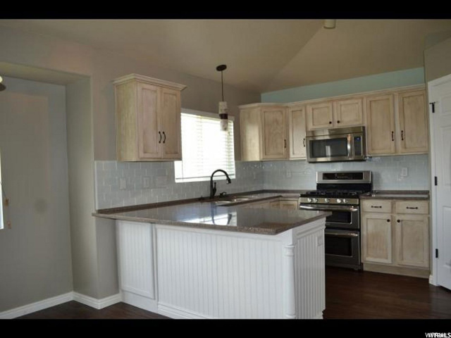 1423 N 2340 W, Clinton, UT 84015 — photo 5