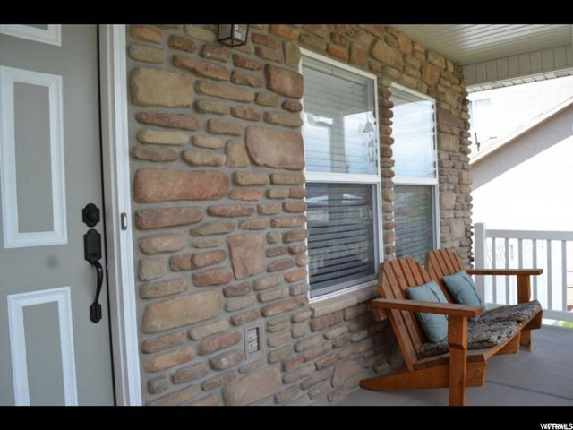 1423 N 2340 W, Clinton, UT 84015 — photo 2
