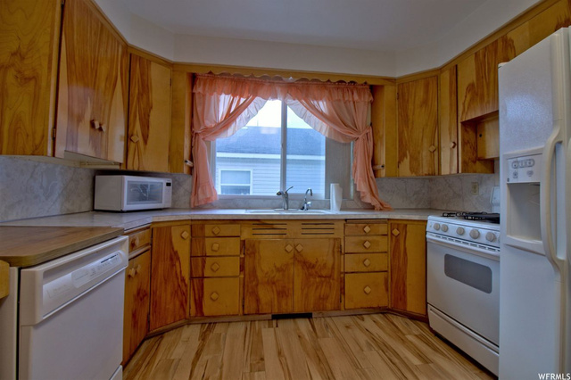 146 S 300 E, Preston, ID 83263 — photo 7