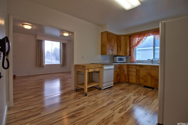 146 S 300 E, Preston, ID 83263 — photo 4