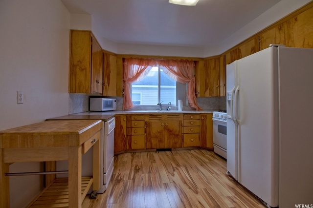 146 S 300 E, Preston, ID 83263 — photo 6