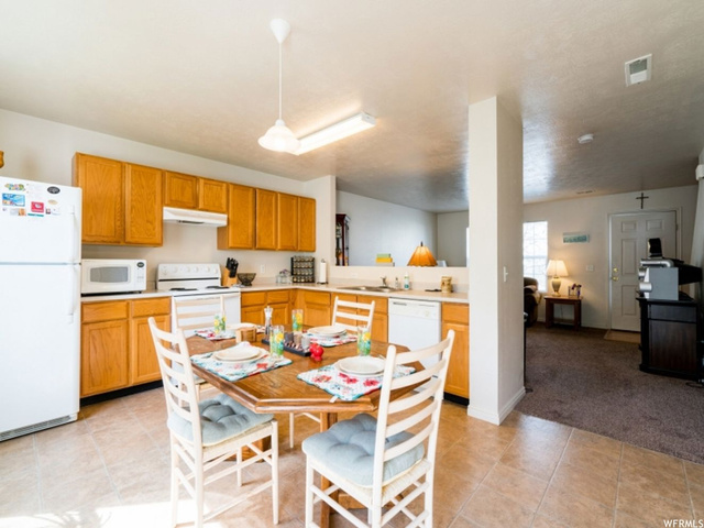 1988 N 2195 W, Clinton, UT 84015 — photo 6