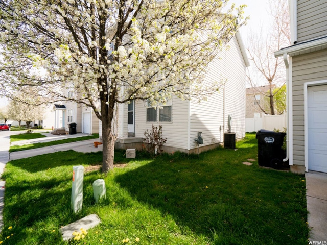 1988 N 2195 W, Clinton, UT 84015 — photo 3
