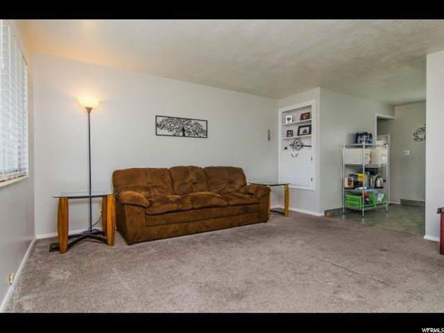 186 N Green Dr E, Layton, UT 84041 — photo 5