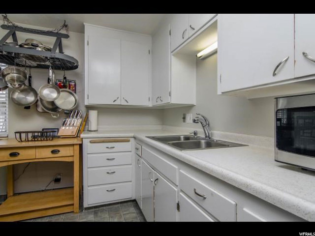 186 N Green Dr E, Layton, UT 84041 — photo 9