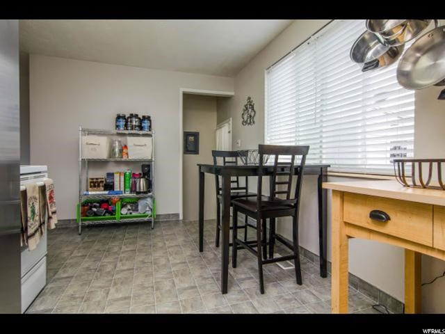 186 N Green Dr E, Layton, UT 84041 — photo 10