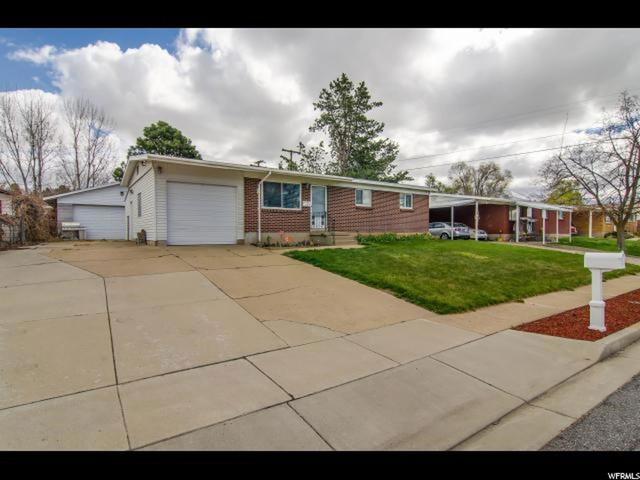186 N Green Dr E, Layton, UT 84041