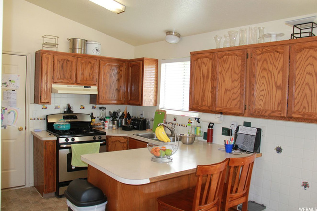 1104 E Cherry Ln, Layton, UT 84040 — photo 2
