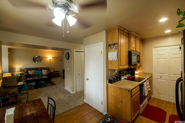 551 E Cobblestone Dr, Midvale, UT 84047 — photo 5
