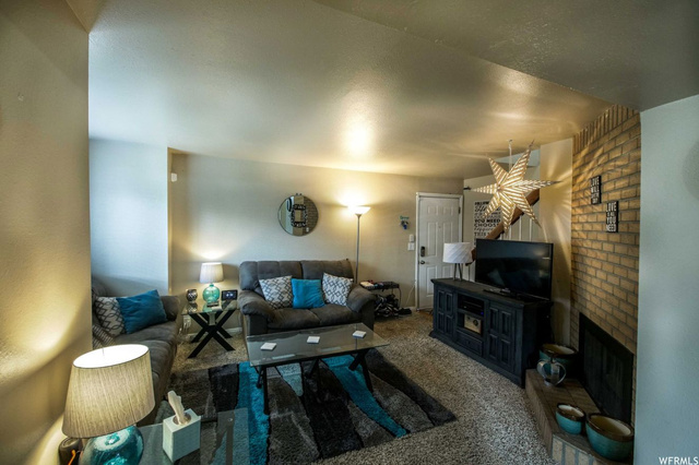 551 E Cobblestone Dr, Midvale, UT 84047 — photo 3