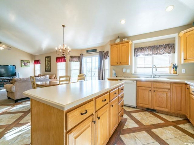 1982 S 350 E, Clearfield, UT 84015 — photo 10