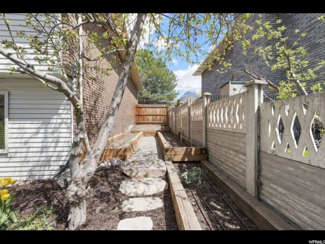 9814 S Chylene Dr E, Sandy, UT 84092 — photo 7