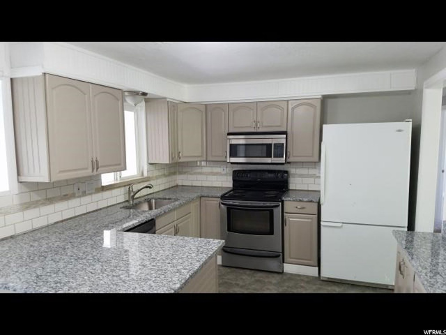348 E 1250 N, Layton, UT 84041 — photo 3