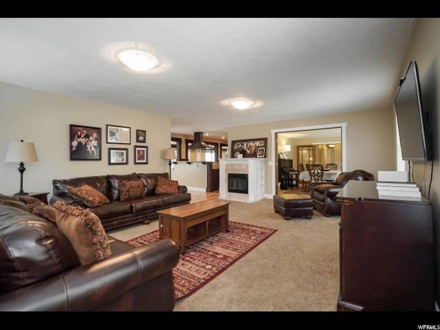 1127 N 300 E, Centerville, UT 84014 — photo 4