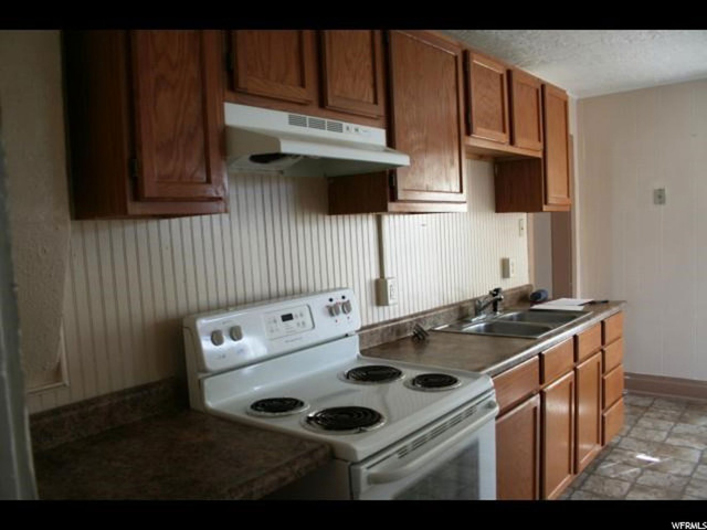 440 E 100 N, Price, UT 84501 — photo 3